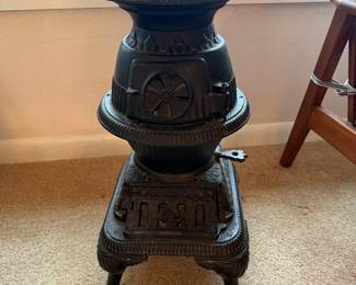 	#15	Heavy Cast iron pot belly stove 23"H	 $150.00 				