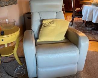 This chair rocks & has USB ports