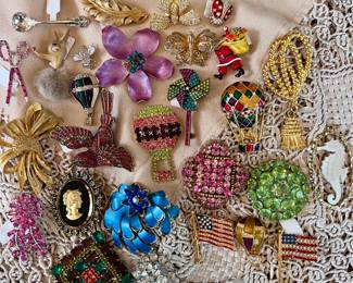 Heidi Daus,  Swarovski, etc..