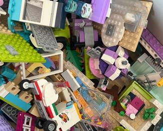 LOTSA LEGOS 