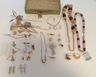 Vintage Jewelry with box
