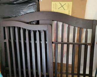 Baby to Daybed.
Nice, Like New.