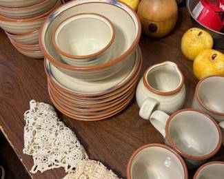 NORITAKE STONEWARE SET