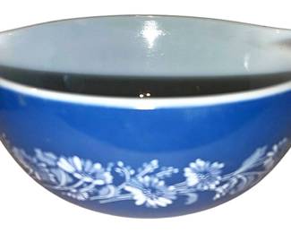 Colonial Mist Blue 442 Pyrex Bowl