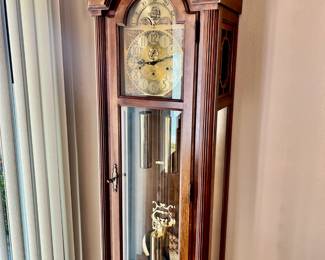1998 Howard Miller Grandfather clock in EXCELLENT working condition! 