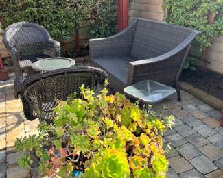 Lovely fairly recent outdoor vinyl wicker set 