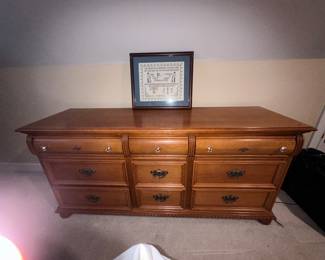 Triple Dresser. 