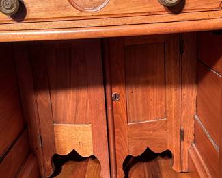 Hidden compartment on 1800’s Judges Desk.  