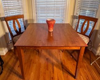 Nice square kitchen table w 2 chairs.  