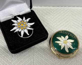 Vintage Edelweiss Scarf Clip & Pillbox