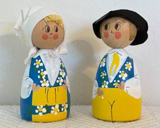 Scandinavian Peg Dolls