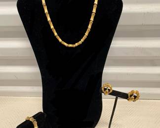 Vintage Monet Bamboo Link Jewelry Collection