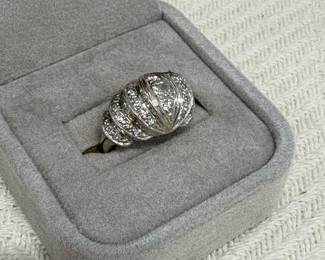 14K White Gold Diamond Ring