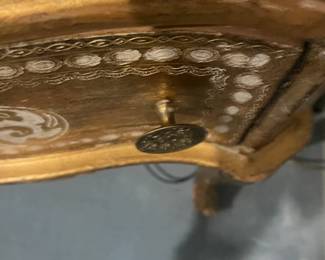 close-up of the as found issue on one knob