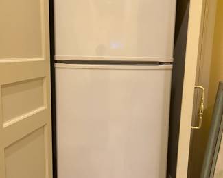 $40 kenmore cold spot refrigerator.  Available only during in person shopping