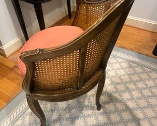 A view of the caning  from the side