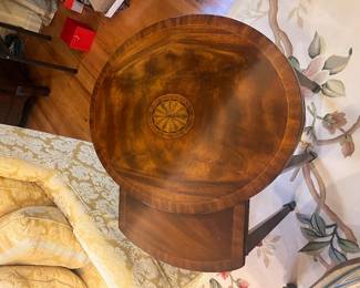 A view of the tables with smaller nested table extended a bit. And a nice view of the surface of the top table.