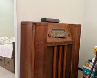 Vintage radio