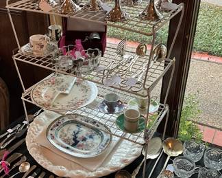 Silver goblets and pieces