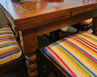 Detail on table and chairs