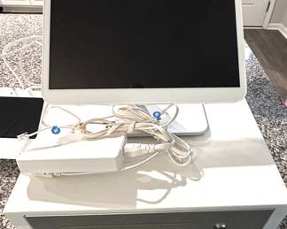 Clover POS System - Has everything you need to start your business -$650