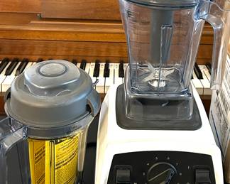 Vitamix - NEW NEVER USED - $250
Cost $649.95
Model VM0197