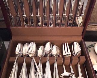 Lenox flatware in box - Stunning - Flatware, serving pieces in Reed and Barton Box - $150