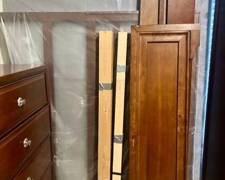 Queen platform bed - $100