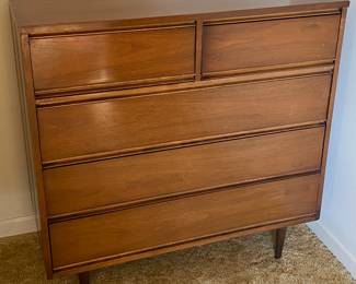 Dixie Mid-Century Chest of Drawers