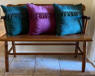 Beautiful Solid Wood Bench MasterCraft Furniture, Decorative Pillows