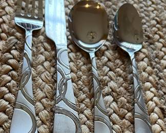 Flatware International Stainless Garland Frost 62 pcs
