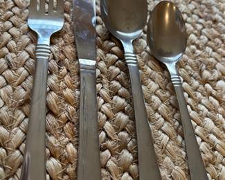 Flatware International Stainless  101 pcs