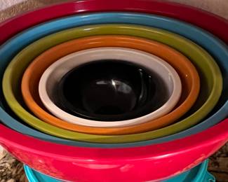 Set of 6 Mixing Bowls 