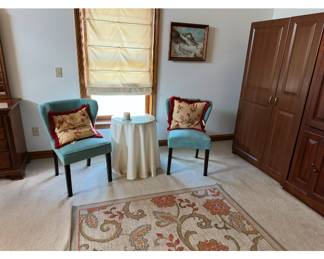 par slipper chairs