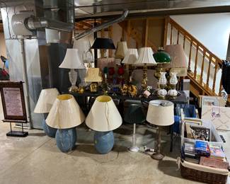 tons of nice lamps