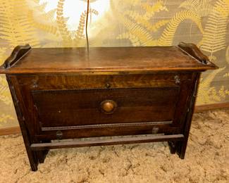 1900’s Antique WW1 Military Officers 'Cabinetta' folding campaign bed
*just missing canvas insert*