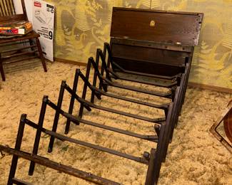 1900’s Antique WW1 Military Officers 'Cabinetta' folding campaign bed
*just missing canvas insert*