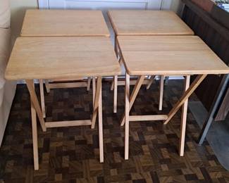 Set of folding TV trays