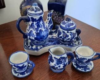 Mini tea set made in Japan
