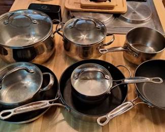 Cooks stainless steel cookware