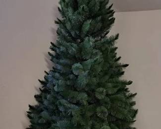 7 foot Christmas tree