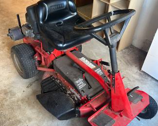 Snapper Riding Mower , Make Offer 