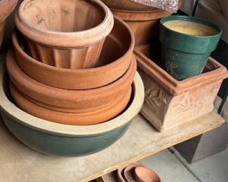 Italian and Mexican pottery 