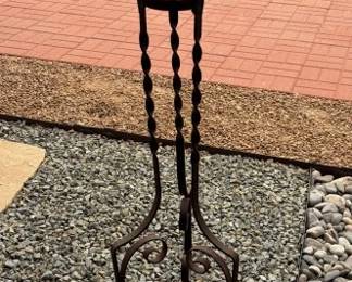 Metal plant stand