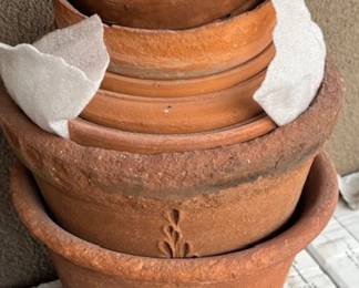 Italian and Mexican pottery 