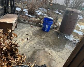 2 entrances.. one for basement, wear your sneakers, enter at your own risk... 