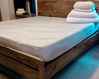 KING BED Complete w/Mattress