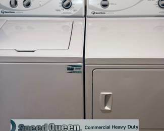 Speed Queen Commercial Set
Electric Dryer
ADE3SRGS173TW01
Washer
AWN432SP113TW04