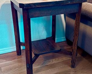 Antique Oak Lamp Table
2’ square