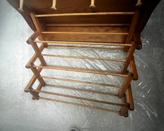 Shelf w/Pull down Rack